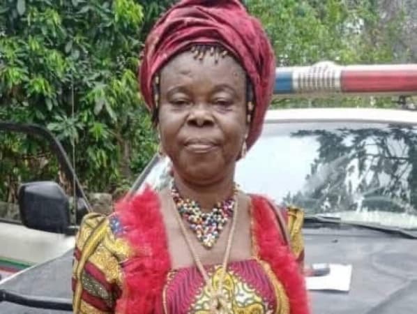 Shock as veteran musician slumps, dies while performing at governor’s wife’s event