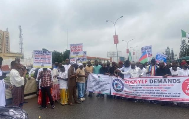 BREAKING: Niger Delta youths barricade NNPCL Towers