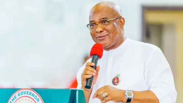 Uzodinma increases Imo minimum wage to N104,00, doctors’ salaries now N582,000