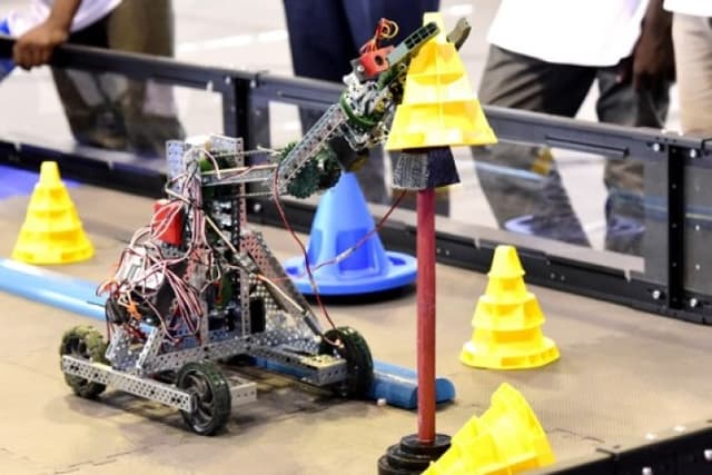 Edo school wins South-South STEM robotics challenge