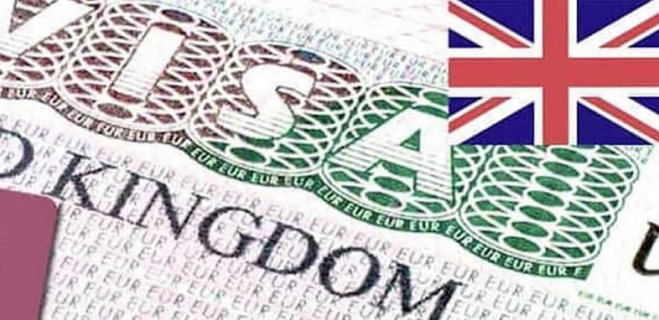 Leave before visa expires, UK warns foreign students