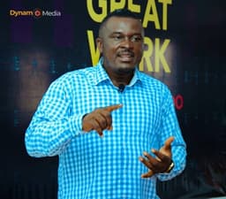 Anambra 2025: LP lawmaker dumps party, throws weight behind YPP Chukwuma 