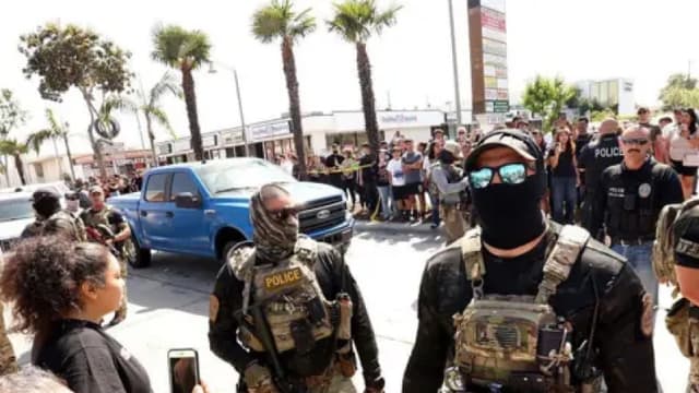 US Supreme Court rules that immigration raids in Los Angeles can continue