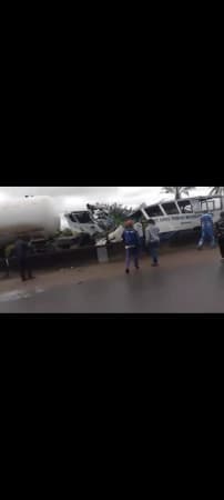 Trailer crushes bus, kills 12 Jehovah’s Witnesses on way back from convention