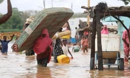 Over 500 households have been displaced following a heavy flood that wreaked havoc in Kigo Road Extension, Kaduna North Local Government Area of Kaduna State.