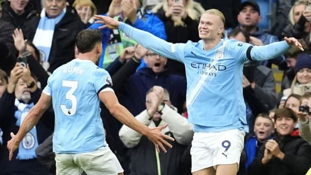 Haaland scores twice to help Man City cruise to Man Utd win