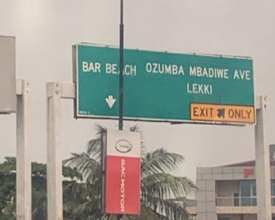 Lagos commences 7-day repair work on Ozumba Mbadiwe Road