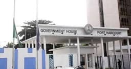 BREAKING: Pandemonium in Rivers Government House as Ibas' aides ‘revolt’ over unpaid entitlements