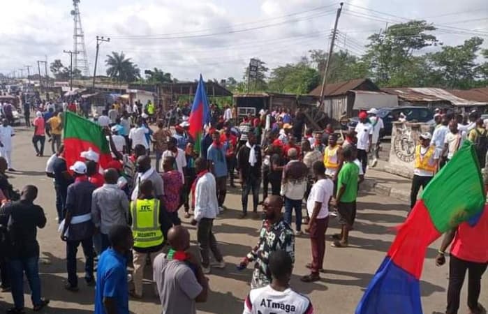Tensions rise as Ijaw, Itsekiri disagree over hoisting of billboards, banners in Warri