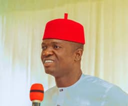 Traditional rulers’ stool tears Ebonyi community apart as govt intervenes, calls for peace
