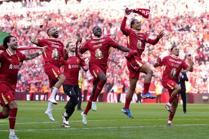 Merseyside on fire as Liverpool and Everton trade tackles in English Premier League cracker