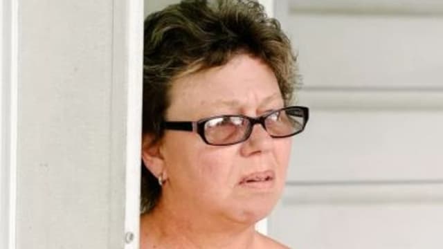   Woman jailed over scheme to steal Graceland from Elvis Presley family