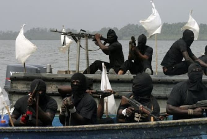 Gunmen hijack passenger boat, abduct 17 in Cross River