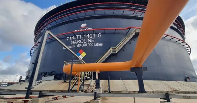 Dangote refinery resumes fuel sale in naira