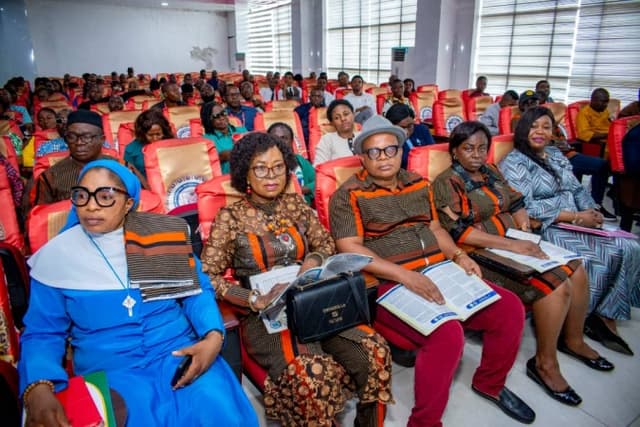 Cancer a psycho-social challenge for patients, families — Don