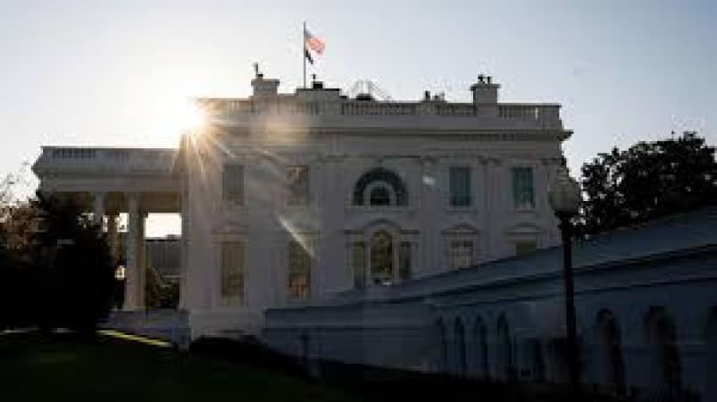 Trump, top US congressional leaders meet Monday as shutdown looms