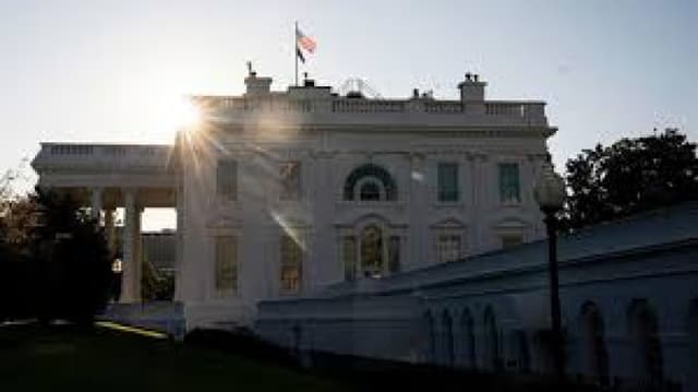 Trump, top US congressional leaders meet Monday as shutdown looms