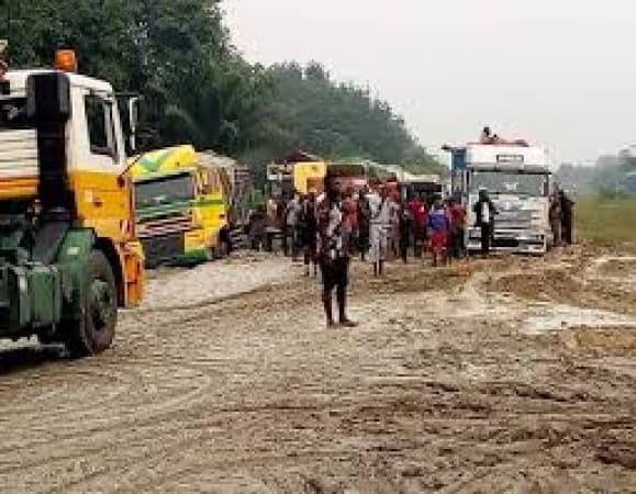 Motorists, commuters lament slow repairs on Benin-Sapele road