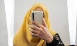 Afghan women lose their 'last hope' as Taliban shuts down internet
