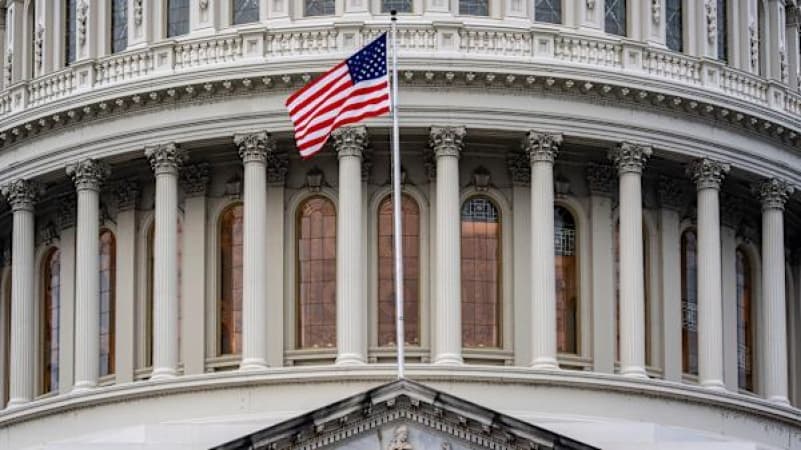 BREAKING:  U.S. government shuts down as talks collapse