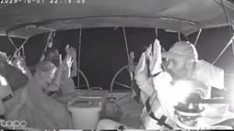 Israeli naval ships intercept Gaza-bound flotilla