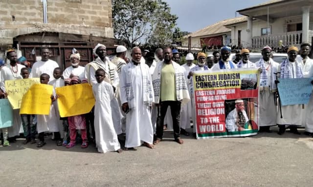 Jewish worshipers storm Abia, push for Kanu’s release