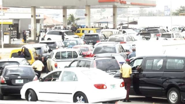 Fuel queues resurface in Lagos