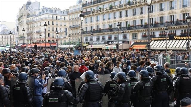 France braces for renewed strikes amid mounting pressure on premier