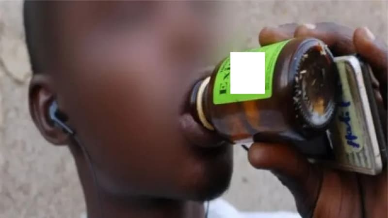Man drinks poison after arrest by police