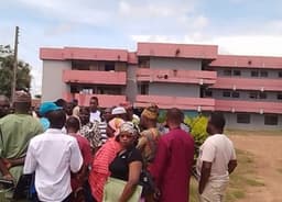 Low turnout as Osun LG workers resume after eight-month strike