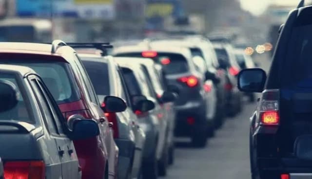 Lekki-Ajah residents decry gridlock as transport fares hit N4,000