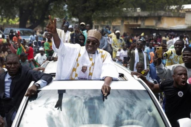 Cameroon’s Opposition leader, Bakary, makes early gains in Biya’s strongholds