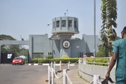 Postgraduate student sues U I over alleged denial of access to registration portal