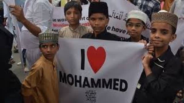Mass arrest as police swoop on Muslims saying ‘I love Muhammad’ in India
