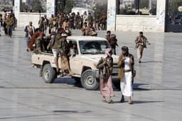 Yemen’s Houthi rebels detain 20 UN employees and confiscate equipment