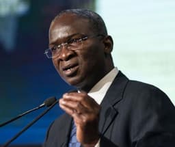 Fast, easy money comes with consequences, Fashola warns graduating students