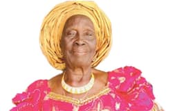 Otuaro consoles Ex-PAP Boss Kingsley Kuku over death of his mother