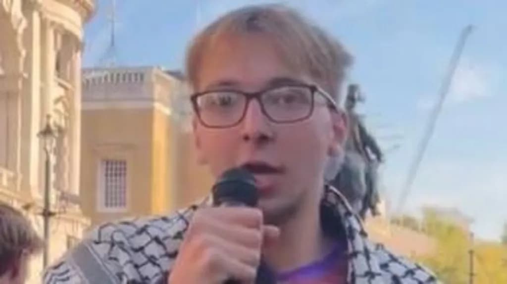 Student arrested after chanting about putting Zionists 'in the ground'