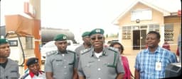 Motorists jubilate as Customs sells intercepted petrol at N600/litre in Ibadan