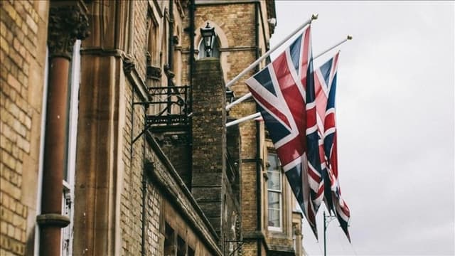 Nearly 1,000 arrested as UK launches largest-ever operation against ‘dodgy shops’