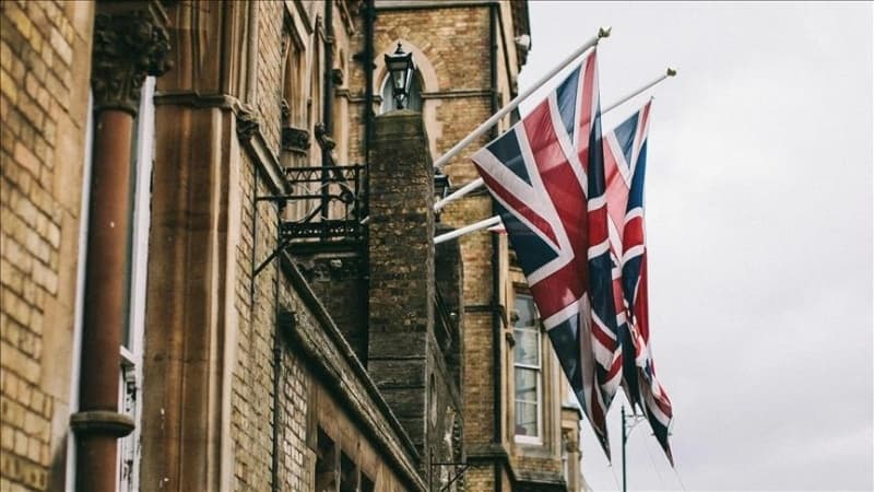 Nearly 1,000 arrested as UK launches largest-ever operation against ?dodgy shops?