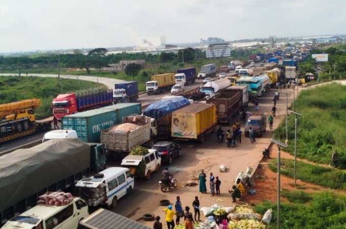 Use alternate routes, TRACE urges motorists amid Sagamu Interchange gridlock