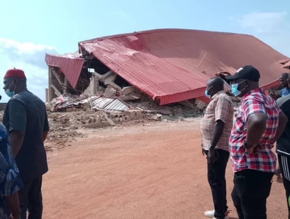 Ebonyi Govt demolishes illegal structures at Integrated Building Materials Market
