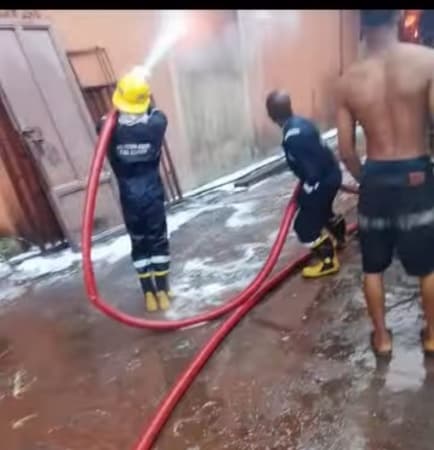 Disaster averted as Anambra Fire Service unit stalls fire from engulfing market