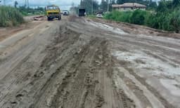 As Yuletide beckons, motorists, commuters agonise over deplorable inter-state roads