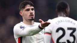 Chelsea ease past Burnley to go second in table