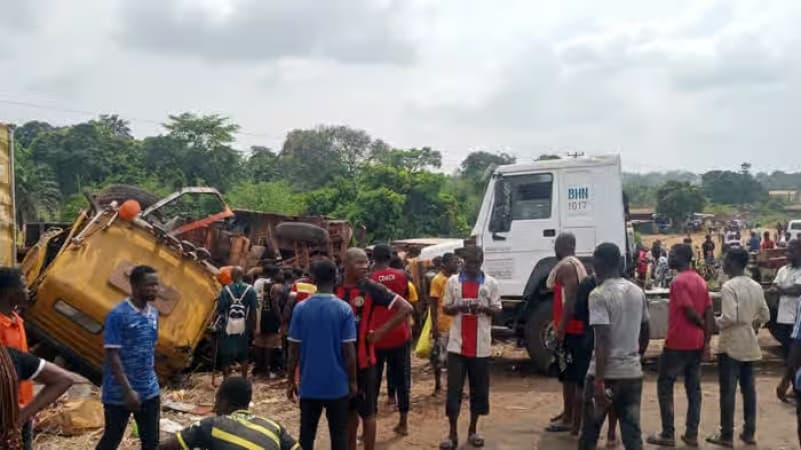 Many dead as multiple vehicles collide on Enugu-Port Harcourt highway