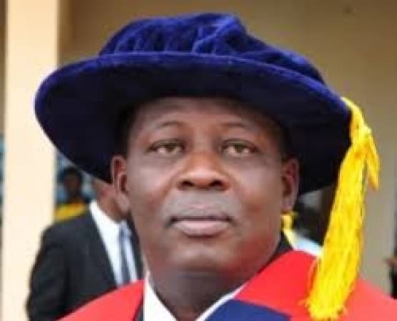 Dirge as Siyan Oyeweso kicks the bucket