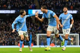 Man City win to move within two points of Arsenal
