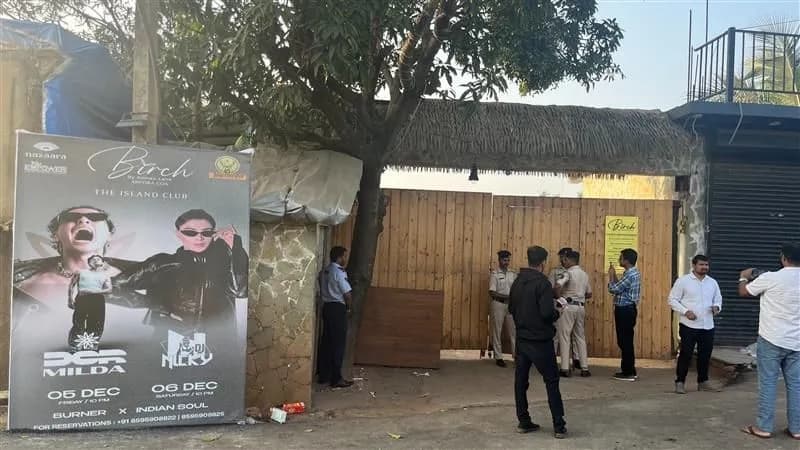 25 staff and tourists perish in nightclub fire